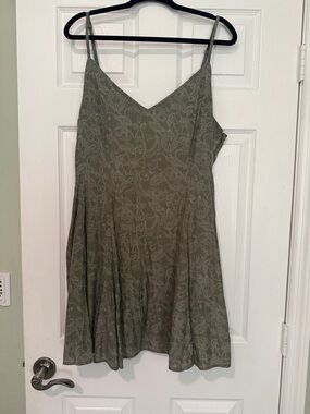 Universal Thread Olive Green Floral Mini Dress